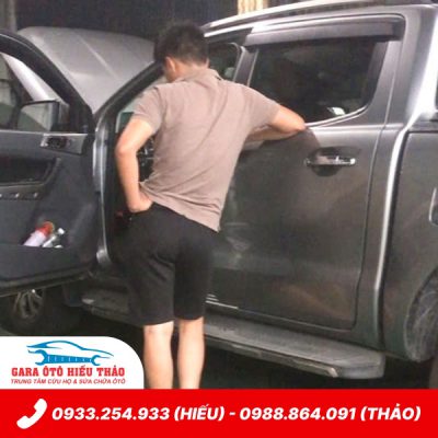 Vá vỏ ô tô lưu động